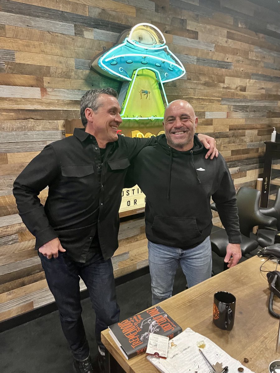 jamescfox's tweet image. We did it!!! Slept horribly the night before (stressed) but I think it’s gonna be a good show. Drops tomorrow. #momentofcontact