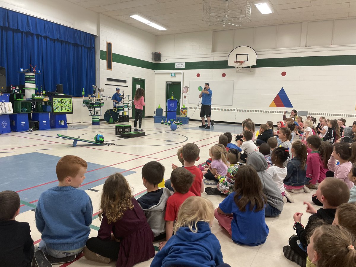MrsBeg24's tweet photo. The Kindergarten classes had the chance to see Junkyard Symphony this morning. We had the best time! @mrs_scottocsb @StPhilipOCSB @OttCatholicSB #ocsbArts #ocsbEarth https://t.co/hHFe7aVFcb