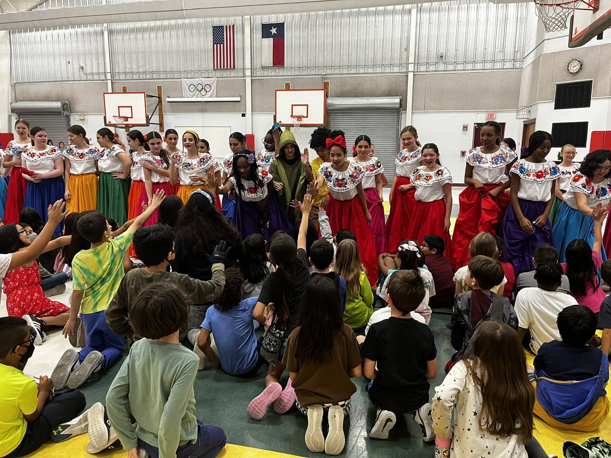 Straus Maverick Dance tweet media