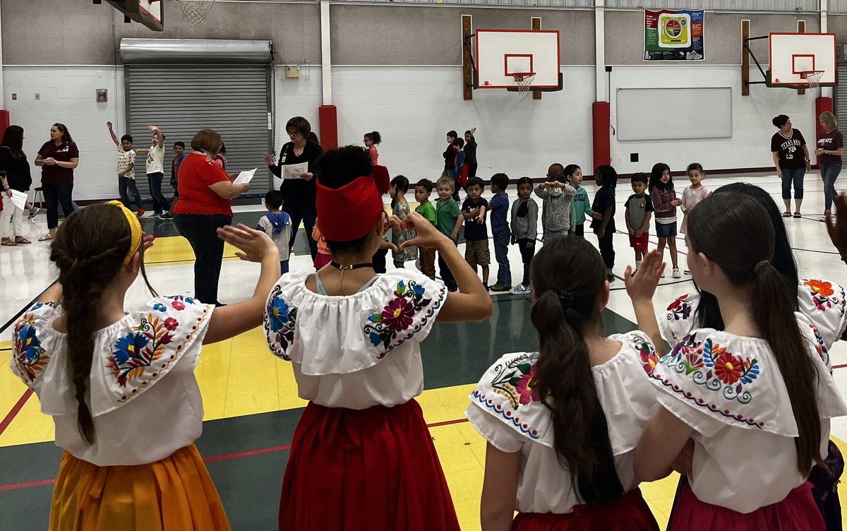 Straus Maverick Dance tweet media