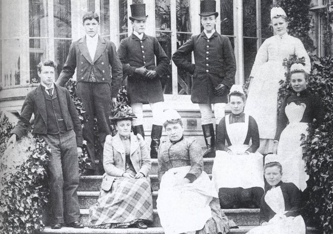 HertsArchives's tweet image. Want to know more about your ancestors? Search Hertfordshire Names Online, our index for people &amp;amp; places covering apprenticeships, newspapers, wills, crime and punishment, non-conformists &amp;amp; more bit.ly/2ncDsBK
#ExploreYourarchive #FamilyHistoryFriday #LocalHistoryMonth