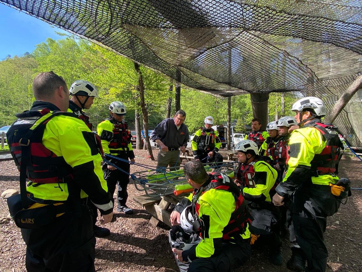 Some of our Swiftwater Rescue Technicians just spent a week of training in the Nantahala River, NC. Floods are one of the most dangerous scenarios during a disaster and one of the most common ones. FL-TF2 believes this risk generated can only be matched by high quality training.