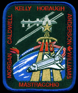 Astro_Clay's tweet photo. The #Astronaut population in #Nebraska has doubled once again, as famed #ISS #CDR @StationCDRKelly is in town to speak as part of the @OmahaTownhall series.  My #CDR for my 1st assignment #STS118, here's hoping he receives a great #Cornhusker welcome! Notice all the #BigRedNs on the patch!