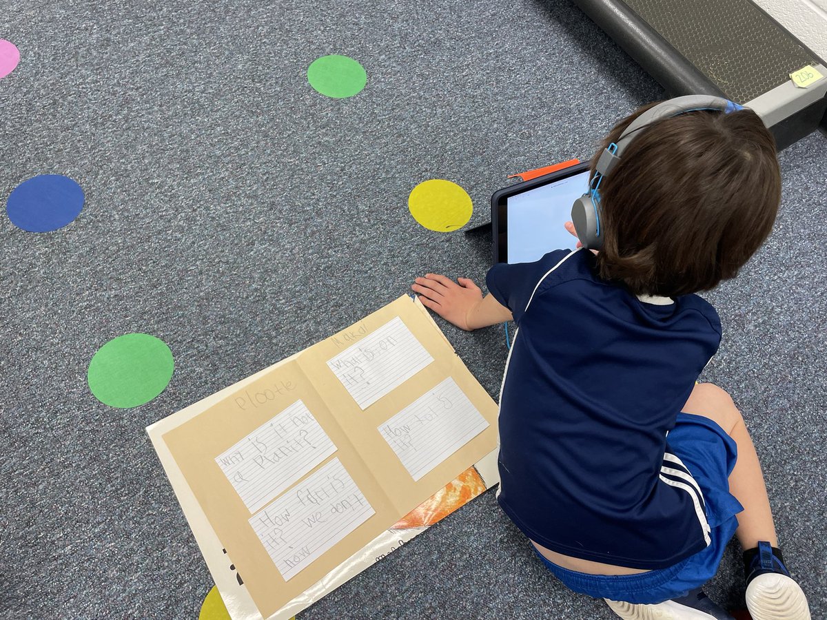 Kindergarten research projects underway! Exploring PebbleGo and WorldbookKids via <a href="/clever/">Clever</a> on iPads. “This is so much fun!” heard all over the room 😁#kindersCAN #ReadySetGROW