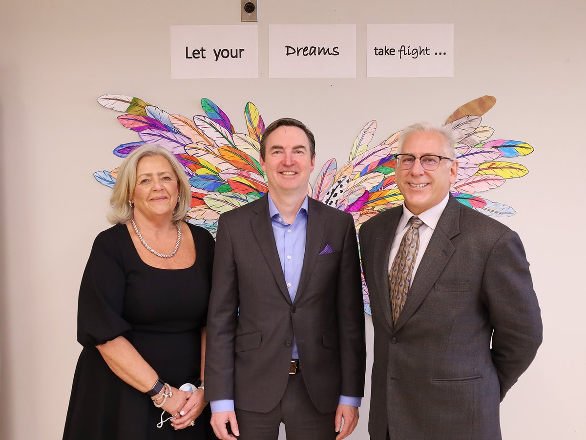 bethanycare's tweet photo. AB Health Minister Jason Copping announced a $114 million funding commitment to redevelop Bethany Care Societyβs Bethany Calgary, one of the oldest care centres in Alberta. The new modern seniorsβ residence will feature 420 private continuing care spaces. https://t.co/2Se6CfvXFN