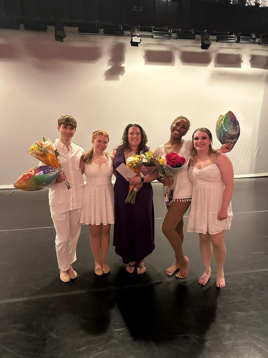 GBHSaacps's tweet photo. What a special group of Senior dancers. Thank you for all you have done for @DanceGbhs #GopherPride @AACPSHPED https://t.co/myU9cUy1ks
