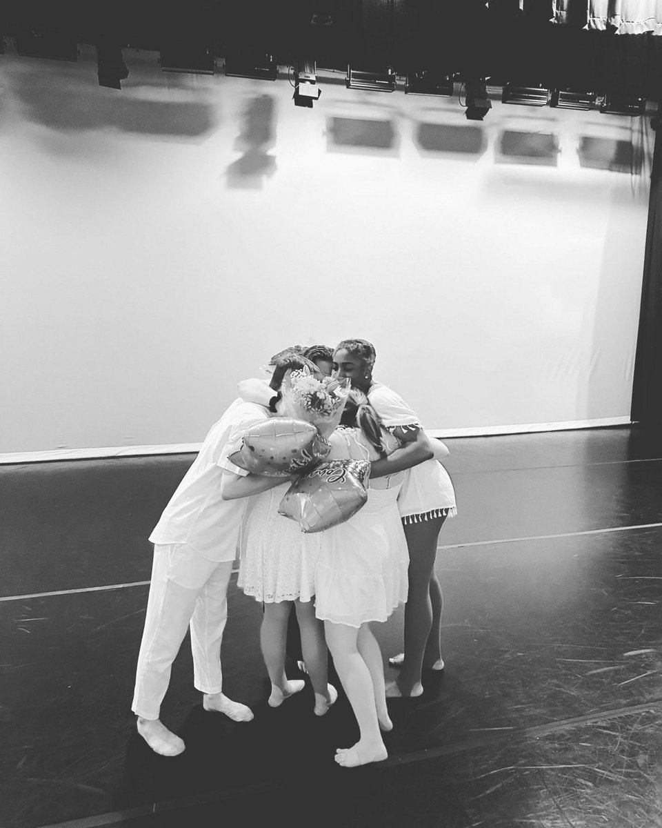 GBHSaacps's tweet photo. What a special group of Senior dancers. Thank you for all you have done for @DanceGbhs #GopherPride @AACPSHPED https://t.co/myU9cUy1ks