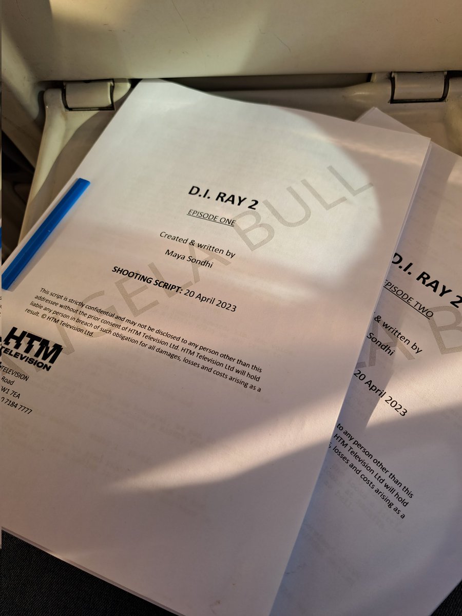 Angelabull's tweet image. Sun shining on the train up to Birmingham ahead of my 1st day on #DIRay #Filming #FilmingLocation #Birmingham #Actress