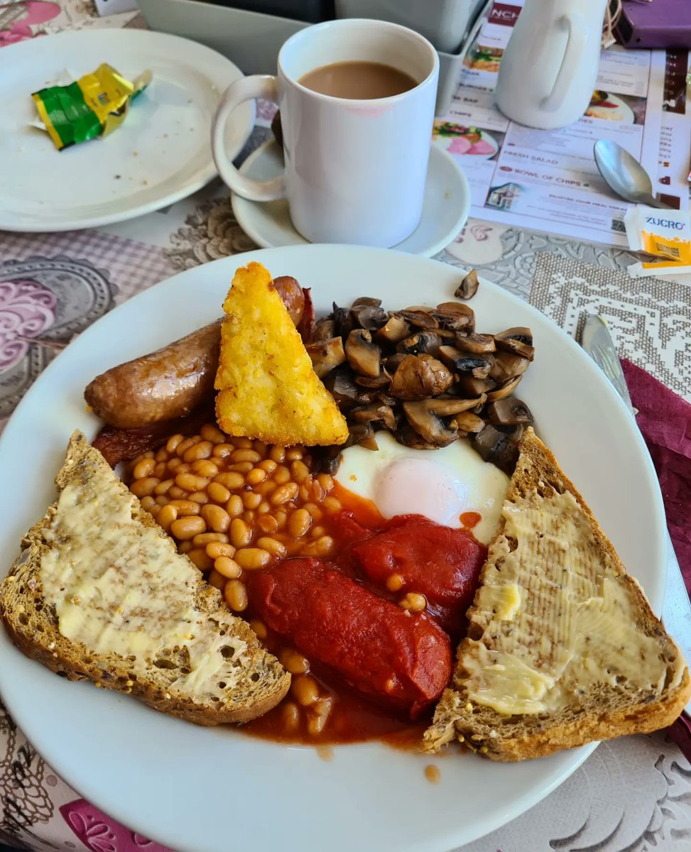 Caminvisible1's tweet photo. Lovely time ar #froffycoffeecam this afternoon. Always lovely to meet new people looking to make friends and get some support #Gloucestershirefrienshipgroup #Gloucestershiresupportgroup #invisibleillness #invisibledisability #fightingloneliness https://t.co/jtdpNWylRR