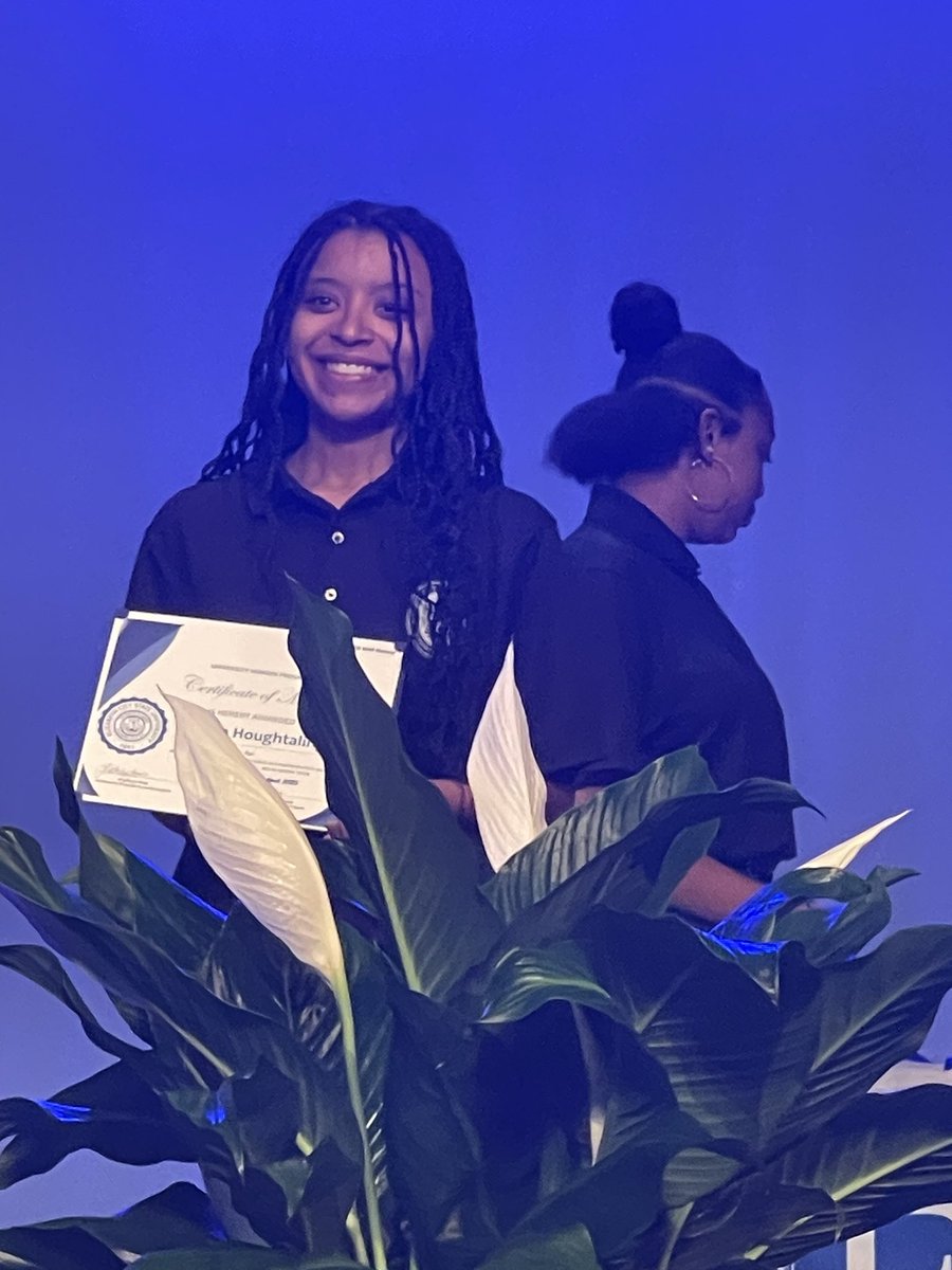 ECSU Digital Media tweet media