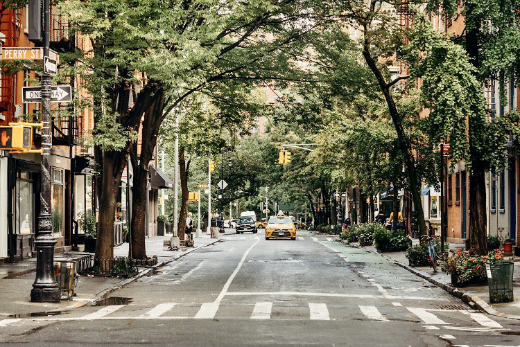 artyshowboy's tweet photo. Bleecker Street, 
Greenwish Village.

https://t.co/gVaPLaGY5F https://t.co/AxTMnMG11k