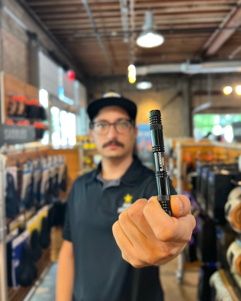 mellowjohnnys tweet media