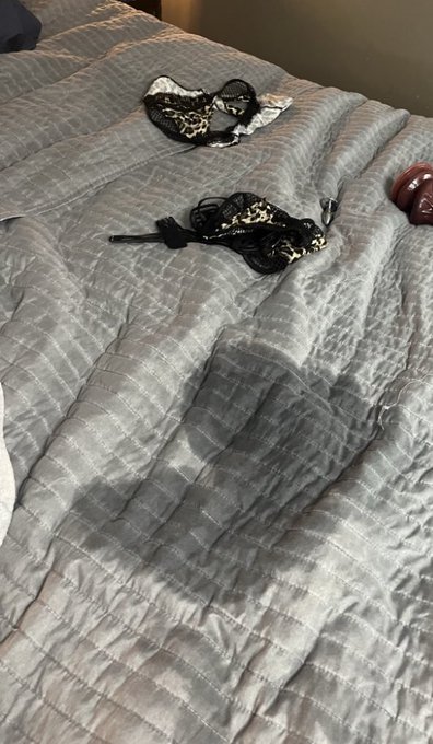 Toys like this lead to a mess like that. R/t for some love. Video is on https://t.co/FhWUxTNwts r/t for<a href="/tag/redhead"class="tags"><span>#redhead</span></a><a href="/tag/ginger"class="tags"><span>#ginger</span></a><a href="/tag/bbw"class="tags"><span>#bbw</span></a><a href="/tag/bbws"class="tags"><span>#bbws</span></a><a href="/tag/mombod"class="tags"><span>#mombod</span></a><a href="/tag/mombody"class="tags"><span>#mombody</span></a><a href="/tag/bbwbabe"class="tags"><span>#bbwbabe</span></a>