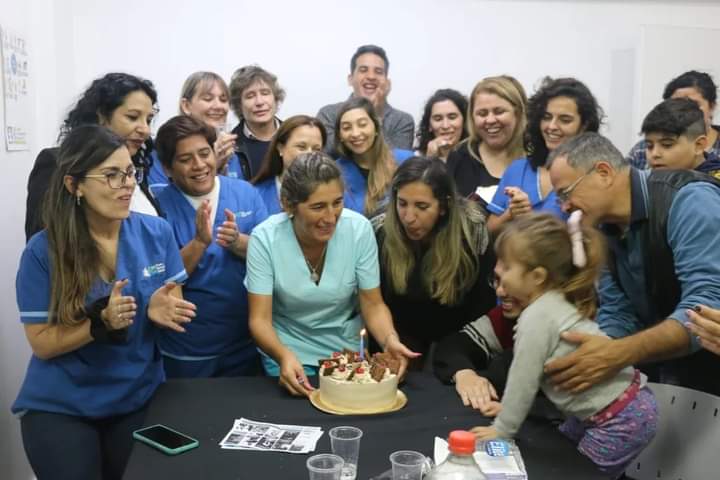 Crispetersenok's tweet photo. ¡FELIZ 1ER AÑO Centro Interdisciplinario Municipal TEA ! 🥳💙

A un año de un día tan importante para esta hermosa familia, hoy quiero saludar a todas las personas que formaron parte del largo camino que transitamos para llegar cumplir este gran anhelo. https://t.co/z6LNcHHODK