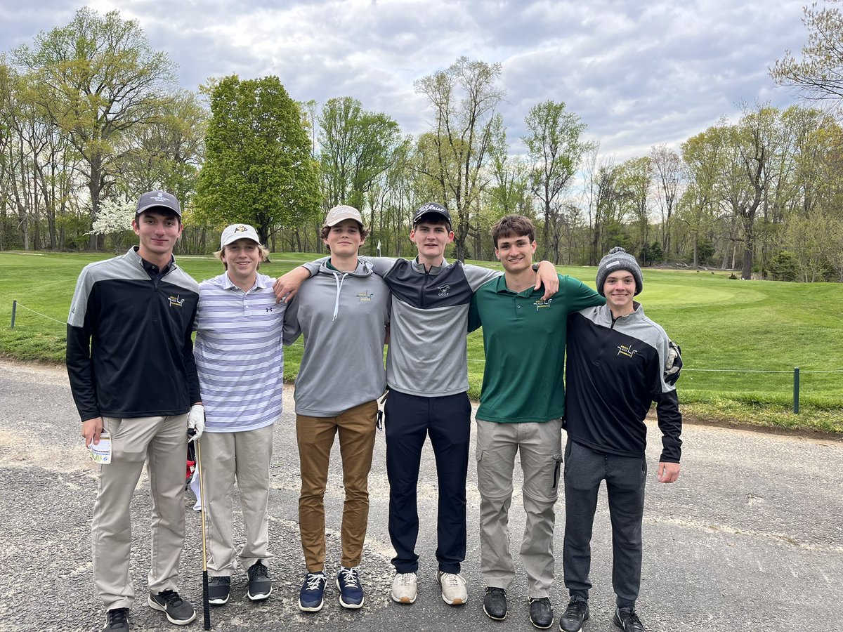 BMStangsGolf's tweet photo. Boys pick up 2 wins on the day at Spring Meadow over TR East &amp; TR North 167-171-183.  🐎 led by Eric Sliazis (41) and three 42’s, Declan, Josh and Peter.  8-3 on season and 5-0 in A-South. 🐎⛳️💪 @BMSTANGSports https://t.co/hRAnk3I8Xv