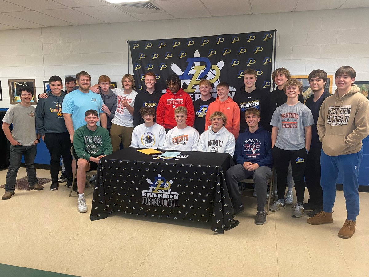 DuPecRivermen's tweet photo. @max_rossow72 makes his commitment to Wartburg College official. 

Congratulations, Max! 

@NUICFootball @ViewFromWestPod @DuPecRecruiting @DuPecATC @WartburgFB @WartburgKnights @WartburgCollege https://t.co/pv4SaLBMqy
