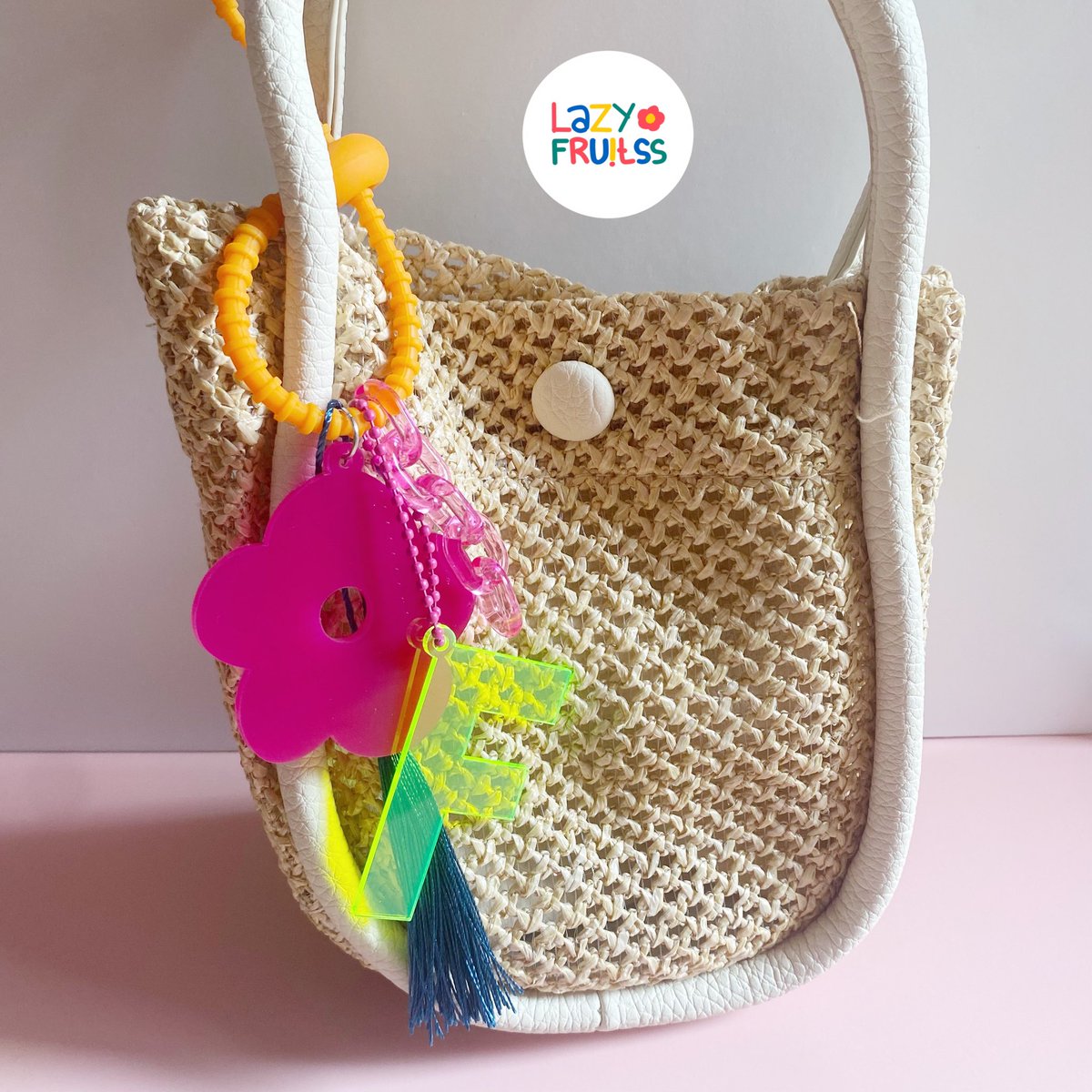 evasiaurora's tweet photo. @kegblgnunfaedh Simpel bgt kaya keychain terbest seller ini

https://t.co/zLRN8Ex9qo https://t.co/2FrklMwjjn