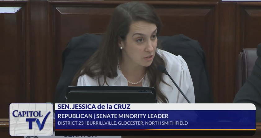 Devine009's tweet photo. Senator de la Cruz gets confrontational with witnesses, and they're not allowed to respond to her 'comments?' that she likes to clarify aren't questions. Sorry Senator, America is dangerous, and it is not a third world nation or a war zone. #SensibleGunLegislation #ItstheGuns https://t.co/TOpRzFbpoq