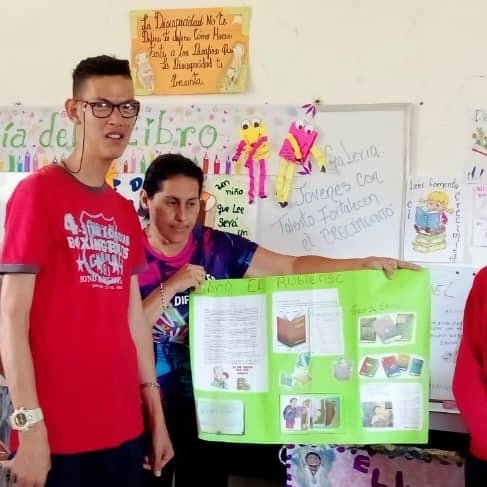 ieejairo's tweet photo. Revistas tricolor resaltando día del libro, periódico mural y radio pasillo @ZonaEducTachira @Crazet2011  @especialmppe @ZET_GestionH @Berzabethg1 https://t.co/Fa9rYetFYj