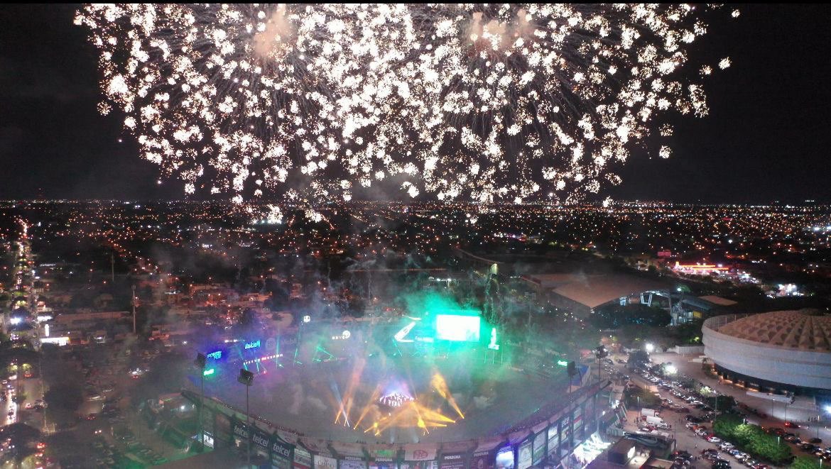 LMBBanorte's tweet photo. Regresó el beisbol a la casa de los campeones @leonesdeyucatan 🦁 

#BeisbolizaTuVida ⚾️ https://t.co/79qoKrXX1w