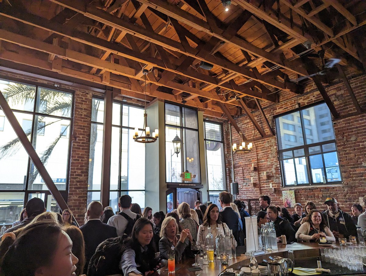 xtine ✈ where you are tweet media