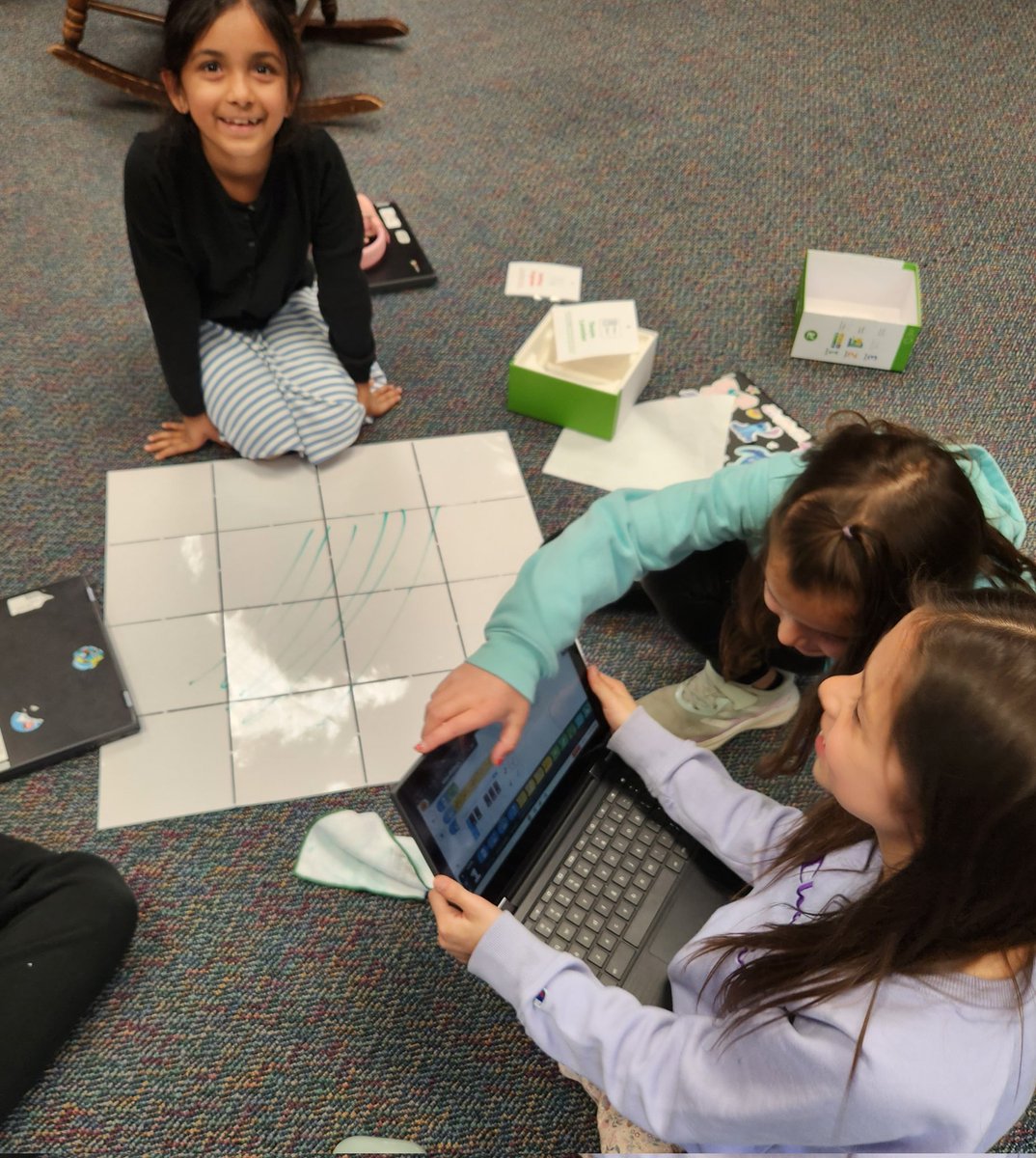 HillsideLCPS's tweet photo. 2nd graders created music with @iRobotEducation Coding Robots in Mrs. Hollingsworth's music class today. https://t.co/836Ag0vZw6