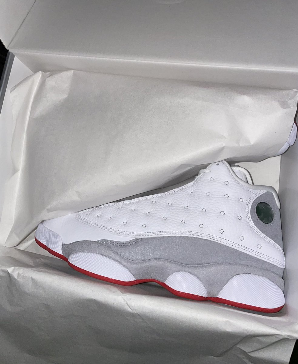 SheSneaks2 tweet media