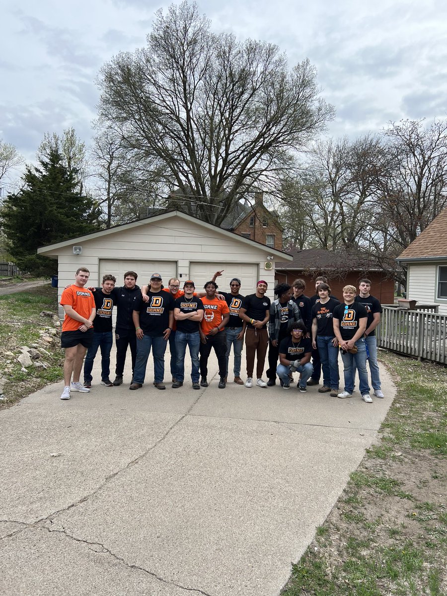DoaneFootball tweet media