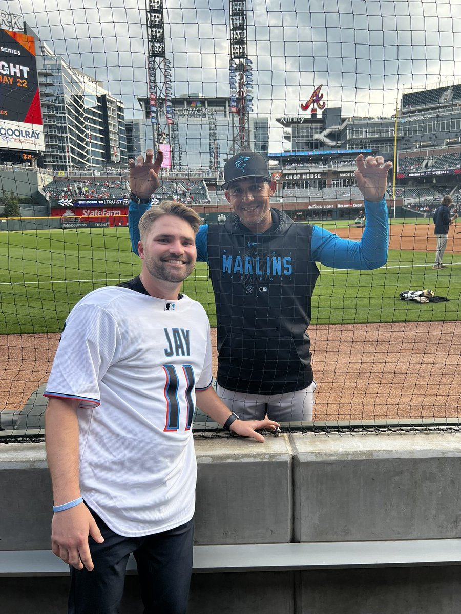 Fain_Train's tweet photo. They say to “never meet your heroes”…and they were dead wrong. Was an absolute pleasure @jonjayU 🤝 https://t.co/C9UpwHBrWT
