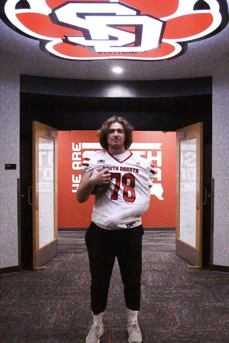 Logan Schleeter tweet media