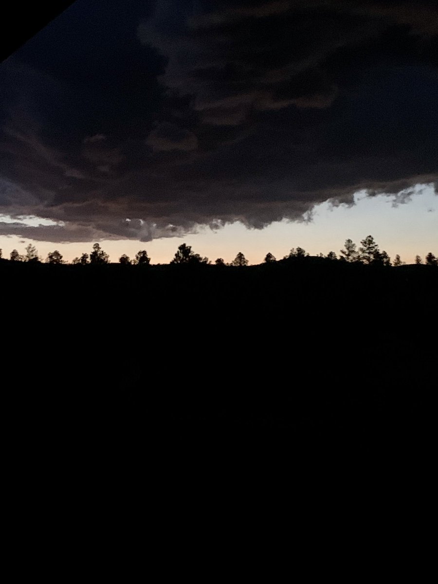 AzMountainHomes's tweet photo. @SeanOnTV And don't be surprised  if you saw lightning in Show Low Arizona like we did - Sean / Royal might share the front/storm details 🙏🏽#RoyalNorman @azfamily https://t.co/wXgNAs567E