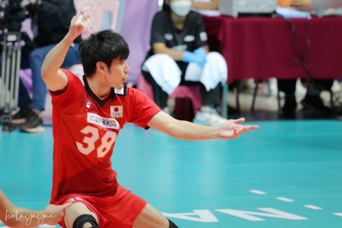 holayayaa's tweet photo. พยายามจะขายหล่อ แต่สิ่งที่ได้... 💗💪🏻💪🏻
#小野遥輝 #AVCCup2022 
#AVCCupformen2022 #คอนถมรักม่า #龍神NIPPON https://t.co/KsFUJ5wStV