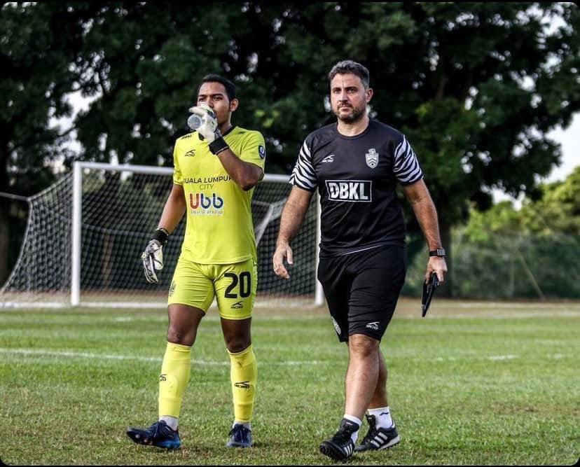 almeidagkcoach's tweet image. O Dia do Goleiro é celebrado em 26 de abril em homenagem à Aílton Corrêa Arruda, mais conhecido como o "goleiro Manga", consagrado como um dos melhores goleiros da história! #happygoalkeepersday 🇧🇷
#26april  #goleiromanga