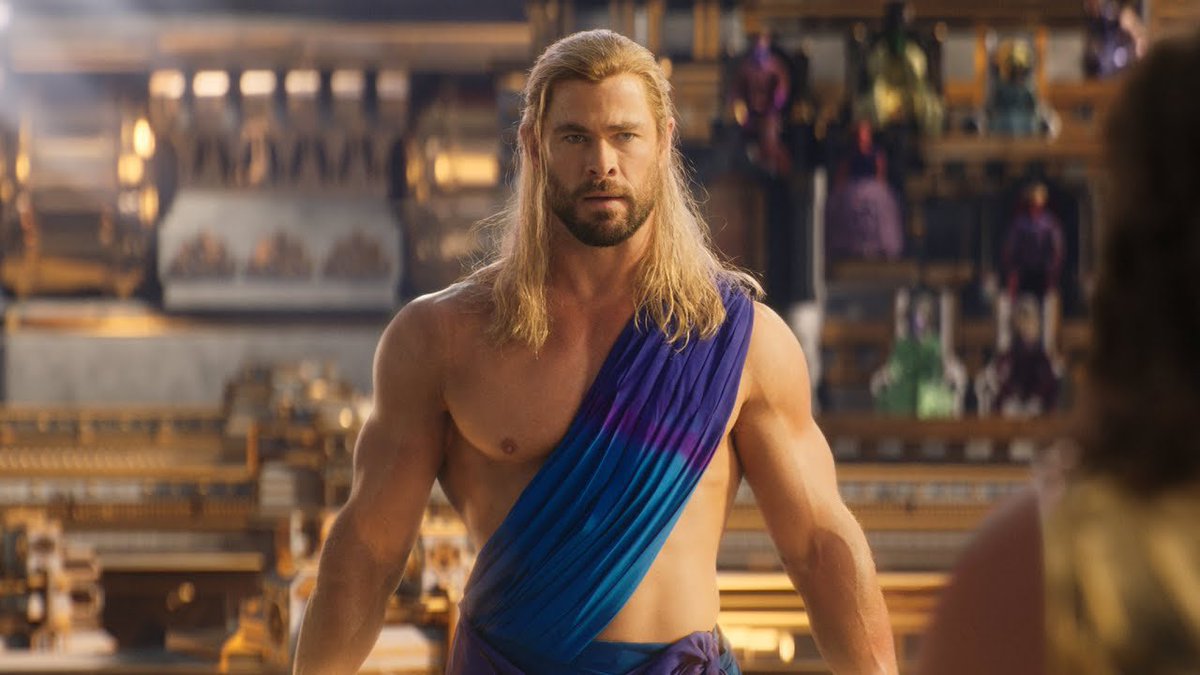 RT @MarveIFacts: Chris Hemsworth eats up to 10 meals and 4,500 calories a day to get into shape to play Thor https://t.co/JtIMWkH2JZ