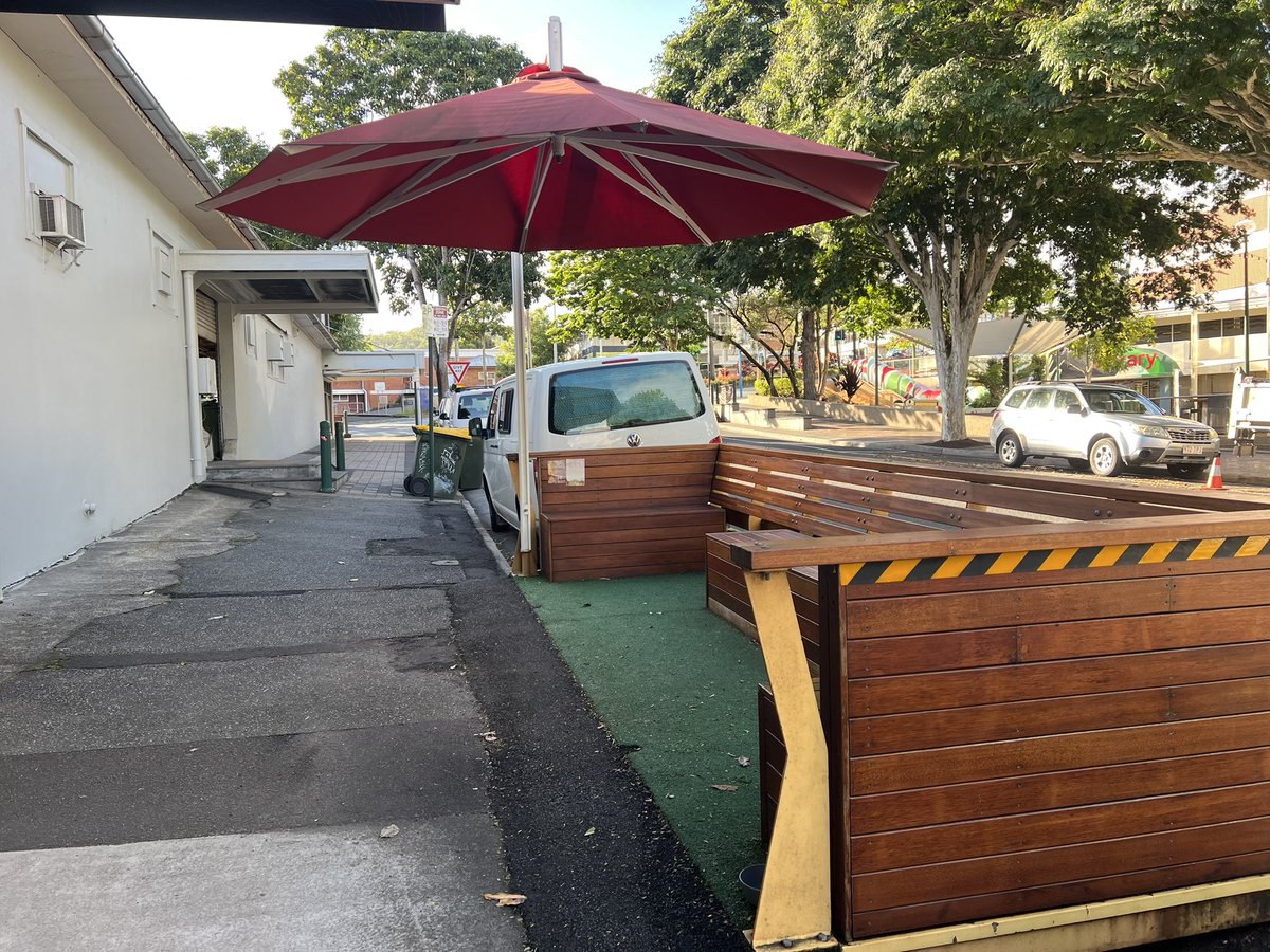 QueenslandWalks's tweet photo. Today we’re in #Nambour joining @CouncilSCC & Jacobs for the latest round of @TMRQld funded Walking Network Plans. We are looking forward to meeting local residents & stakeholders to help improve the walkability of the Nambour town centre. #wewalkqld #qldwalks https://t.co/0016dBIcRa
