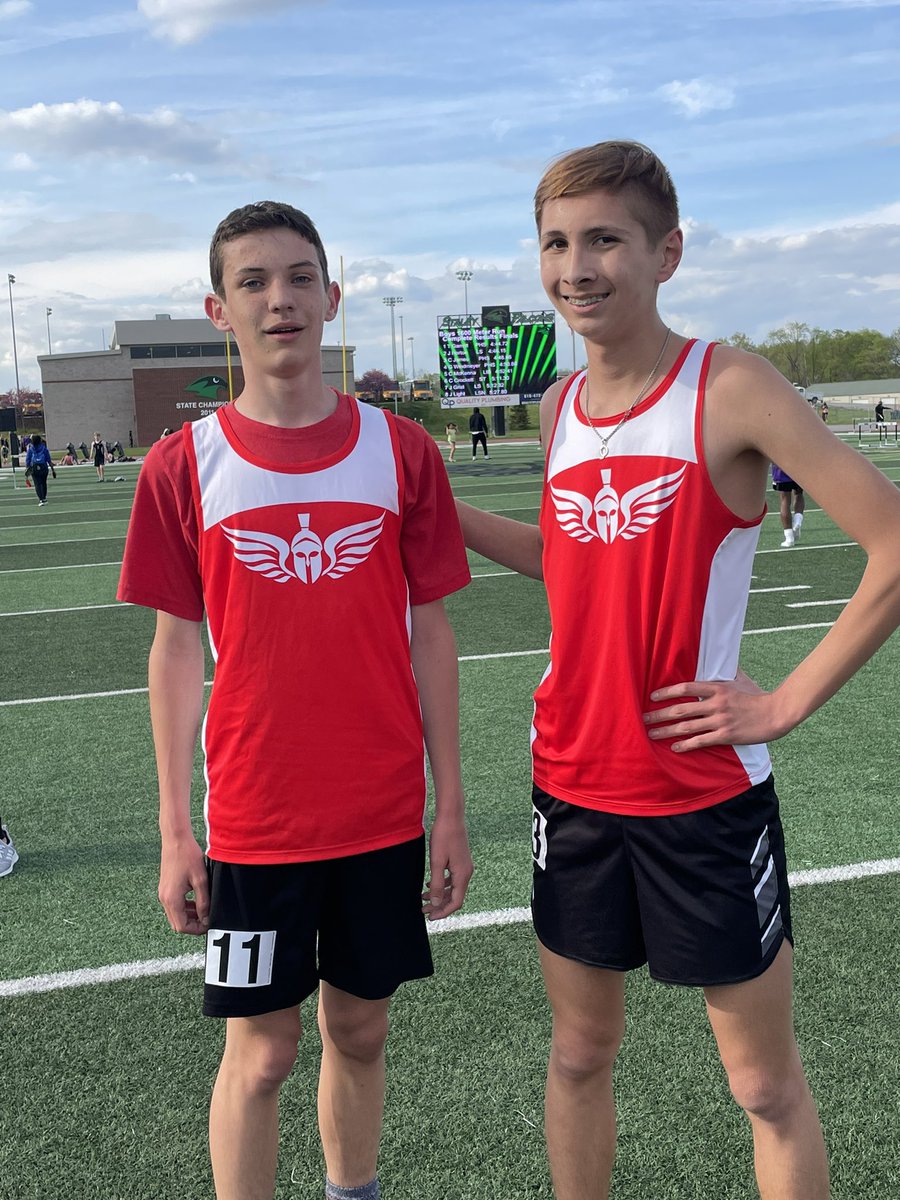 PHHSDistance's tweet image. Peter and Quincy with some big time PRs (5:51 and 5:39) at freshman conference! @PH_Track @phhsbxc @WeAreParkhill