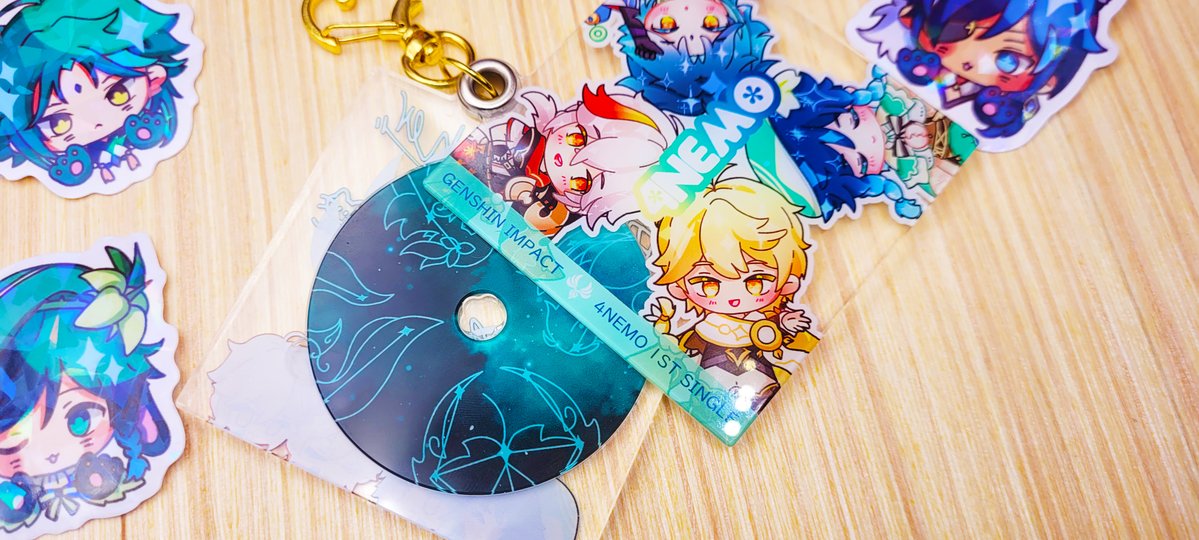 atelierinapril's tweet photo. These CD charms turned out ✨SPECTACULAR✨
The cover swivels open and you can take out the disk inside! The other side has each idol's signature🖊️
Please see bio for sh0p!

Credits to veechu_ for the Idol AU!
#4NEMO #DCKZ #GenshinImpactIdolAU #genshinidolau #原神 https://t.co/HLGuTw1190