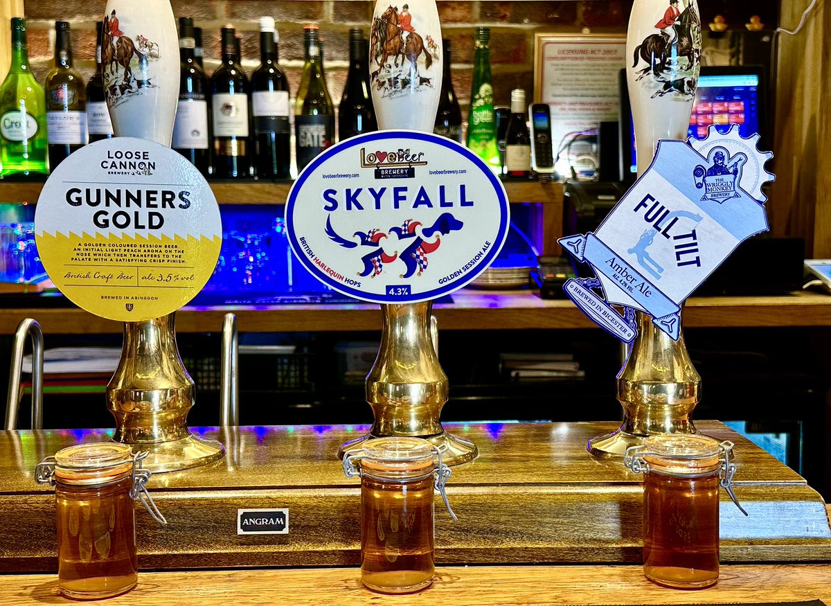 👑 Local Real Ales 👑
All our ales are chosen from local breweries… The hardest decision is which real ale you wish to try first💕
🍺 The Wriggly Monkey Brewery - Full Tilt 4.2%
🍺 LoveBeer Brewery - Skyfall 4.3%  
🍺 The Loose Cannon Brewery - Gunners Gold 3.5%
#realale #camra