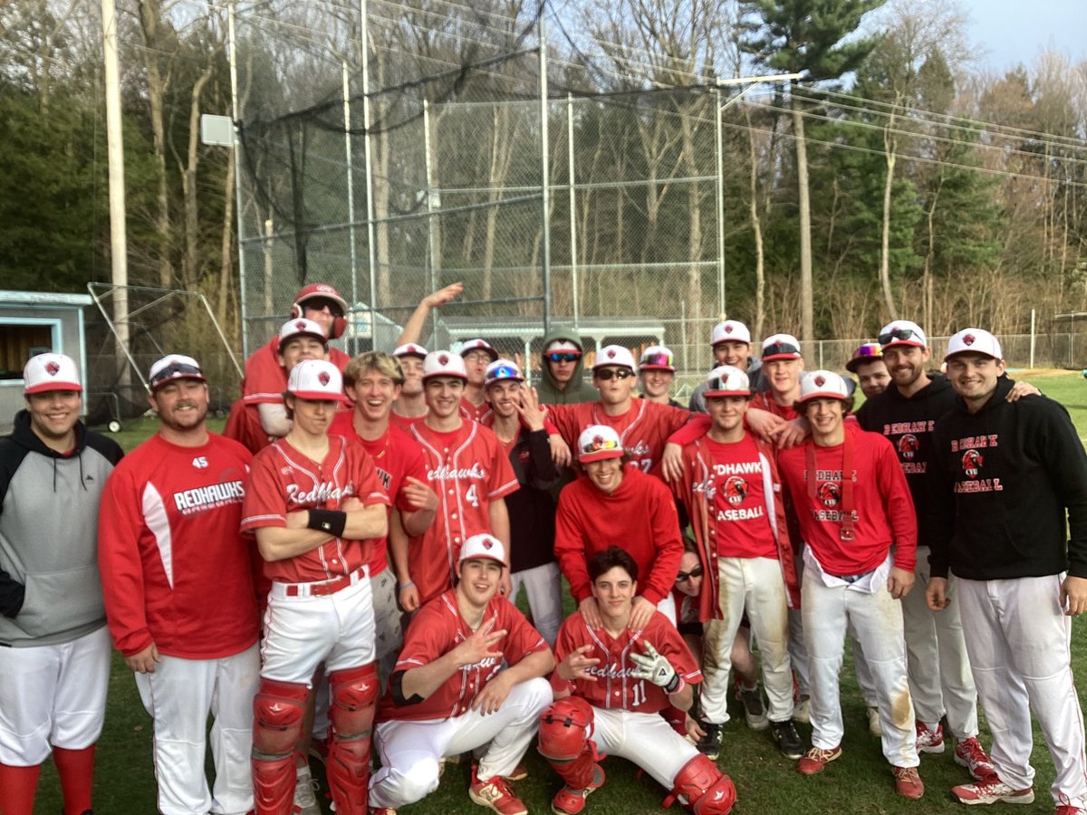 CVUBaseball's tweet photo. HAWKS WIN‼️ Stephen Rickert throws an absolute 💎💎 in CVU’s 4-2 win over the SB Wolves. #bsbb #CogitoErgoSum #rollhawks https://t.co/PXneRfTcIu