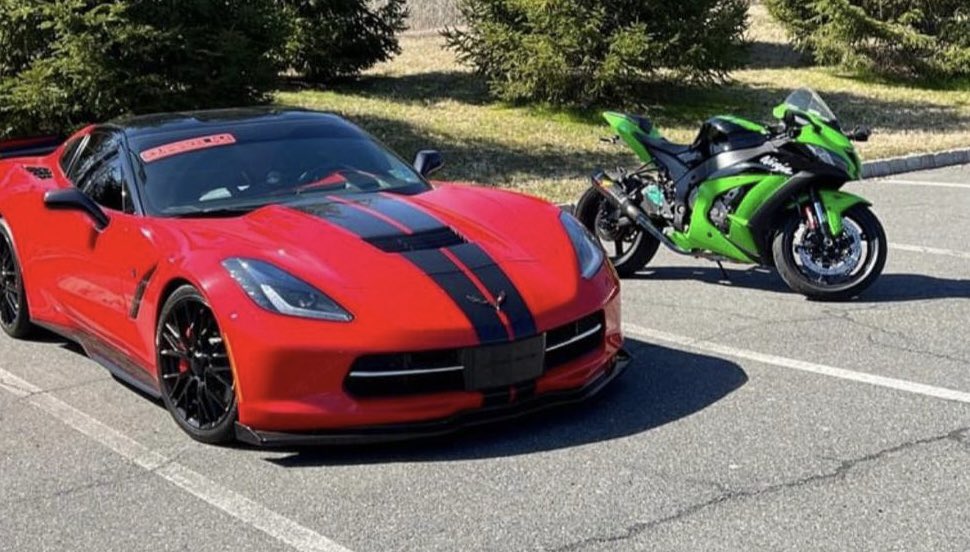 Mbeebe3's tweet image. Time to race!