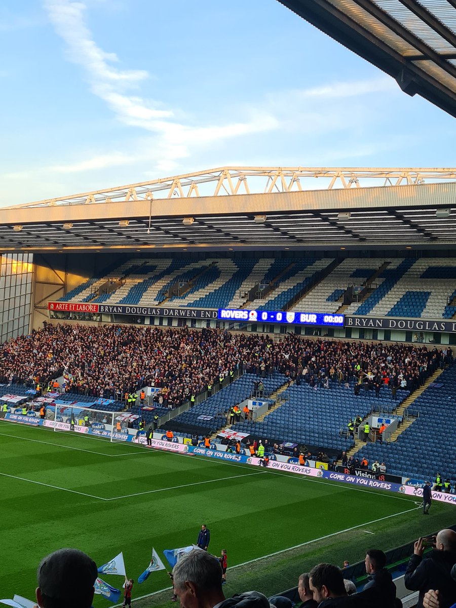 Afrasiab Anwar MBE 💙 tweet media