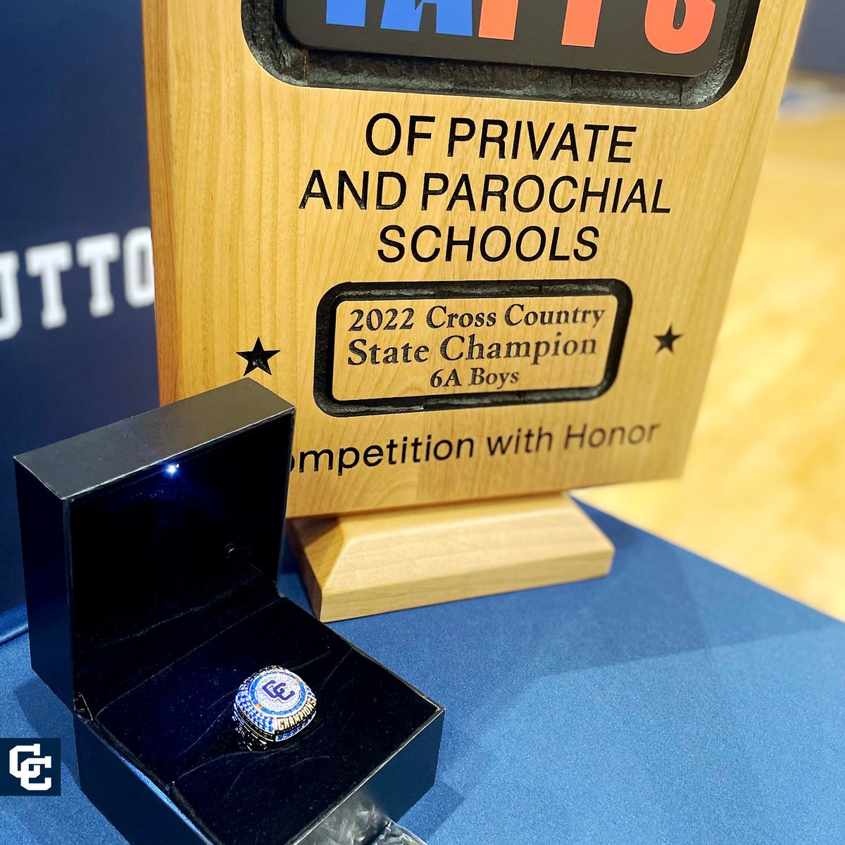 ButtonAthletics's tweet photo. Our hands are starting to get heavy over here.  Congratulations to the 2022 @TappsXCountry State Championship team!

#WLH | @signaturerings https://t.co/9Rcm292Y9j