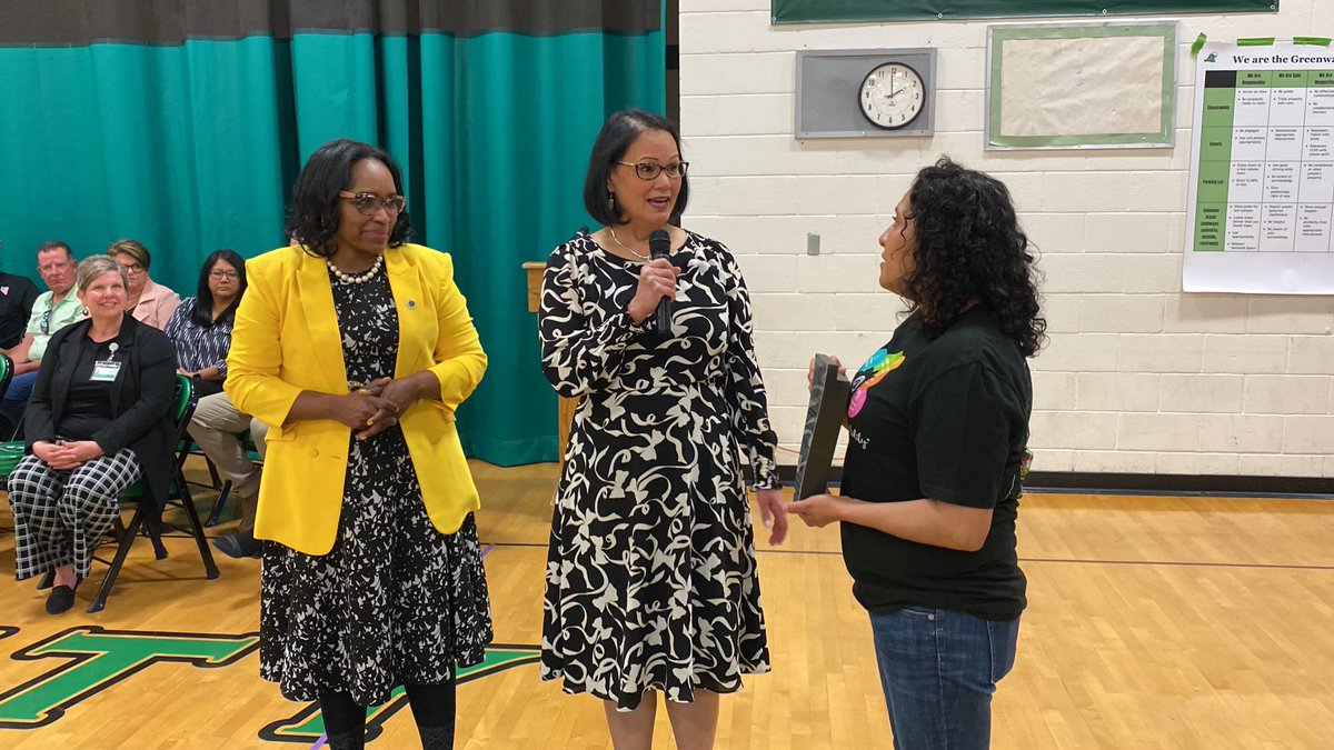 Elizabeth Callahan tweet media