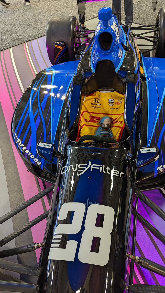 Murdoch Monkey tweet media