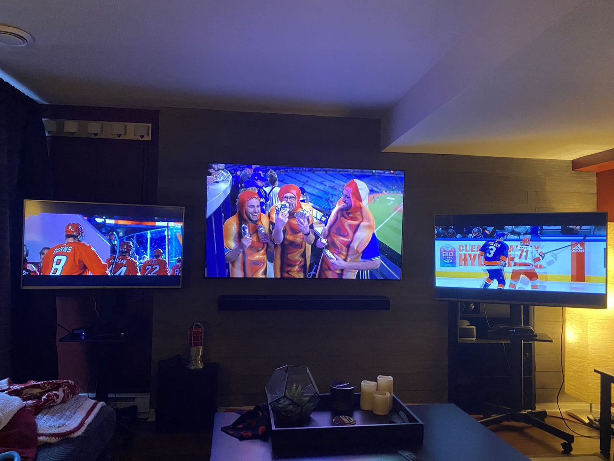 DoyleHockeyDev's tweet photo. @HayesTSN heard you say on the show today you didn’t watch the @BlueJays last night because you were watching the @MapleLeafs ….I think you need our basement set up! https://t.co/LLVuVemSq0