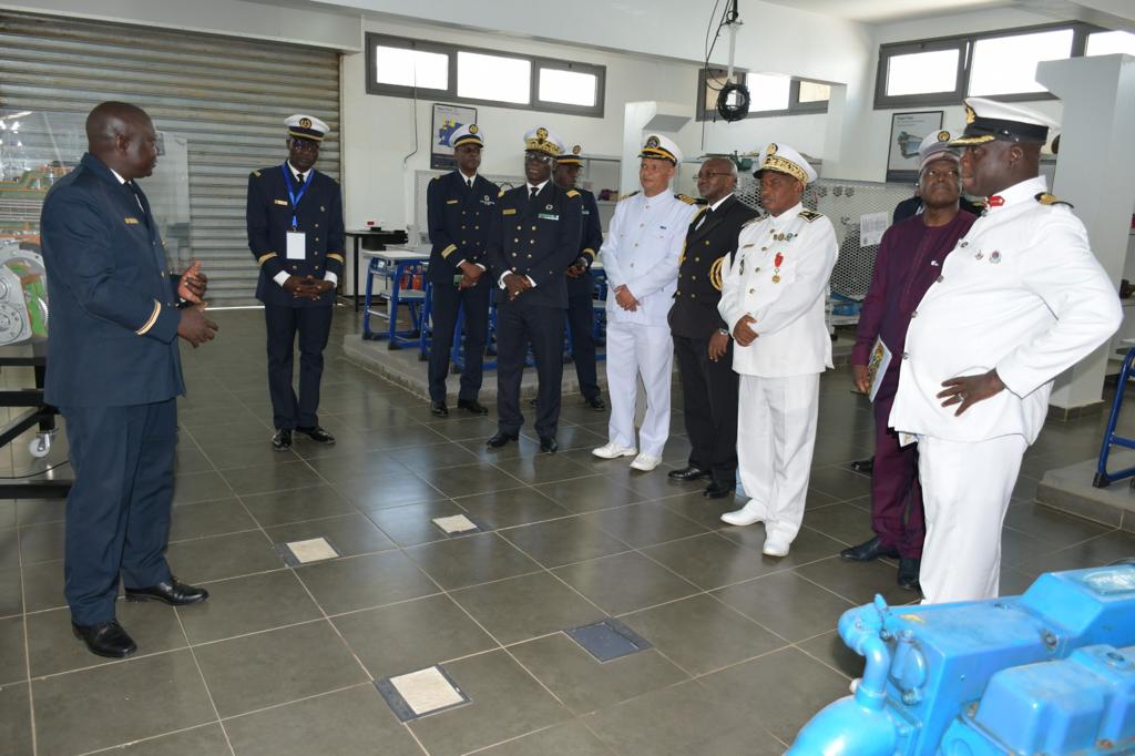 Marine nationale sénégalaise tweet media