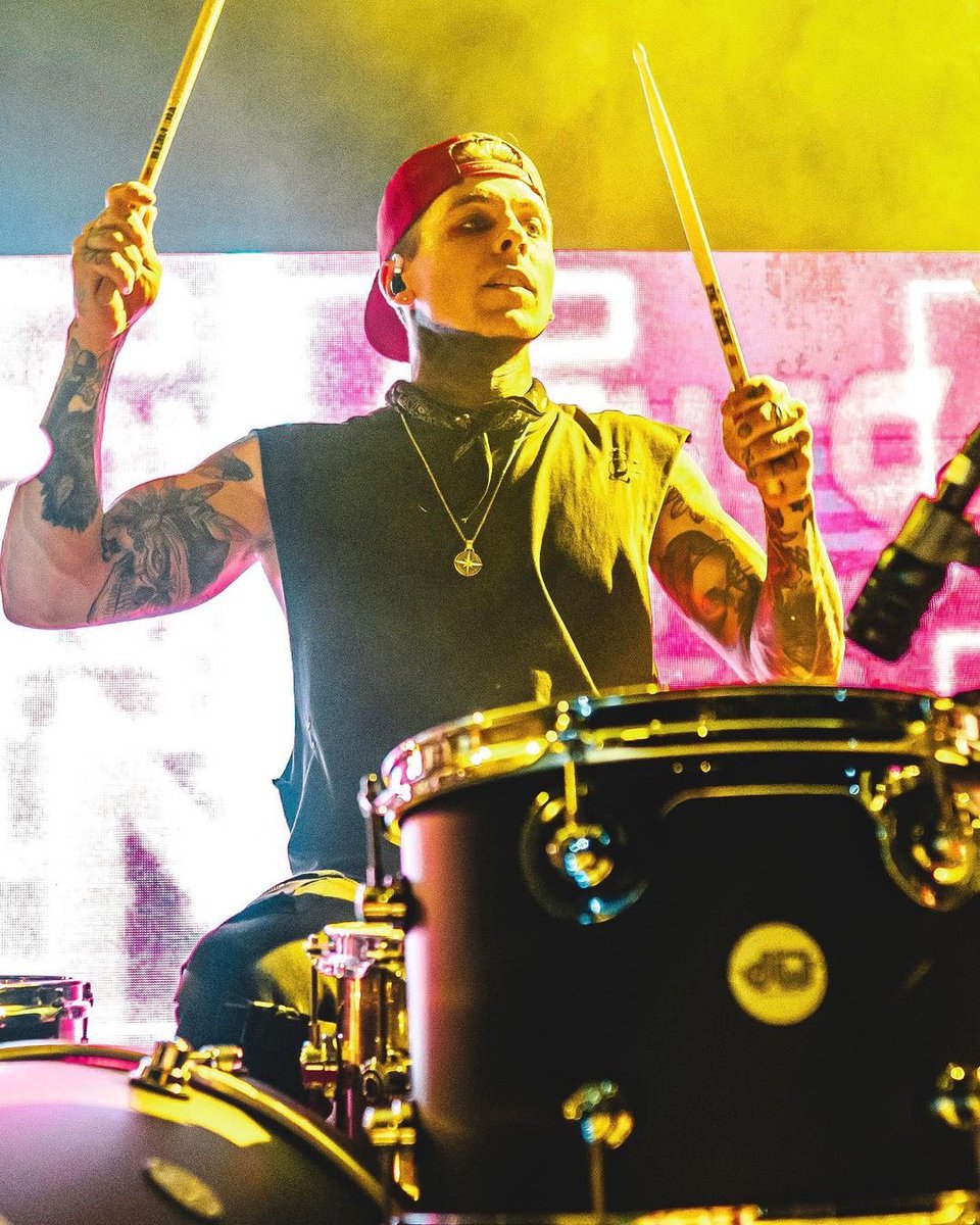 BetterNoise's tweet photo. Hell yeah! Who’s seen @FromAshestoNew on the #RevolutionsTour with #Shinedown? #BlackOut #HateMeToo https://t.co/pLj5Yospeo