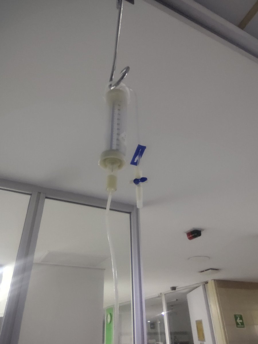 SamSnch019's tweet photo. a las 4:40 entro en choque &amp; a las 6:05 fallecio.
Exijo se haga justicia, no puede haber gente incompetente trabajando en el sector salud
@zoerobledo @Tu_IMSS https://t.co/8URwNAEATY
