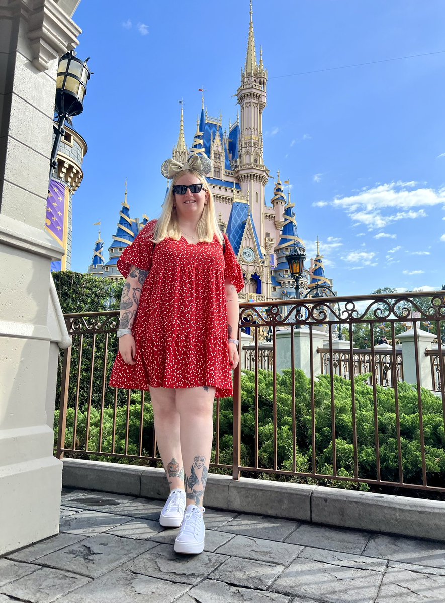 Back in the magic and it feels so good! 🏰🐭🥳❤️