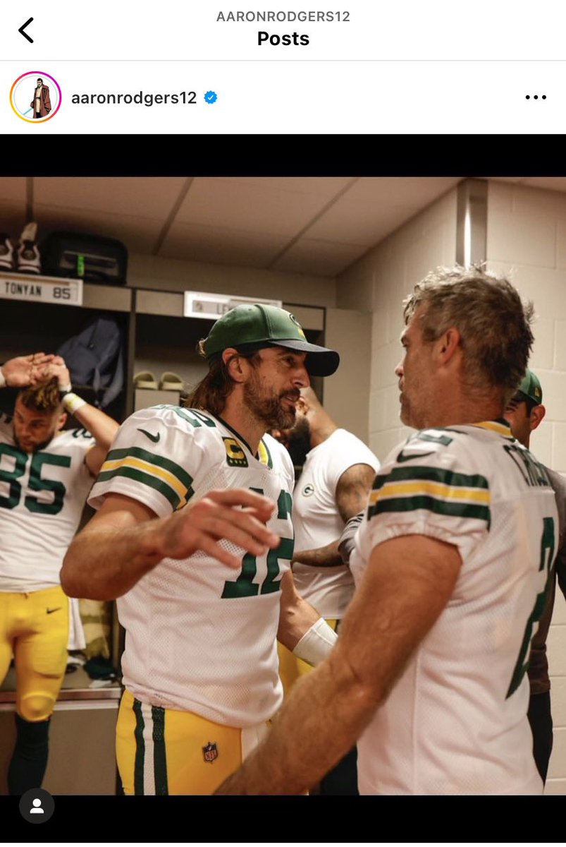 RobDemovsky's tweet photo. Aaron Rodgers: “This is not the end for us, I will see you again Green Bay, you'll always have my heart.” https://t.co/IT4ds4imbx
